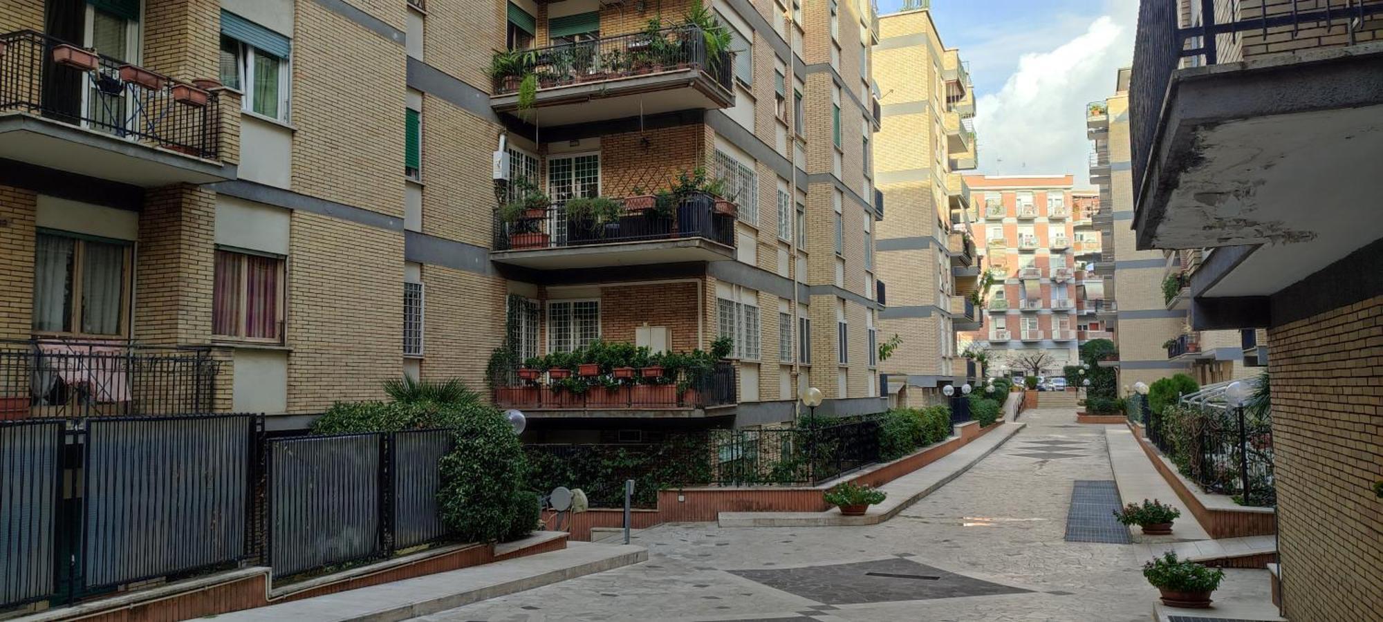 Tra Le Antiche Mura E Garbatella Apartamento *